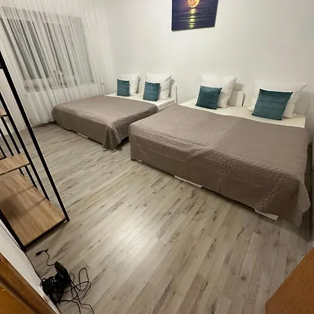 Apartment Smile 5 *